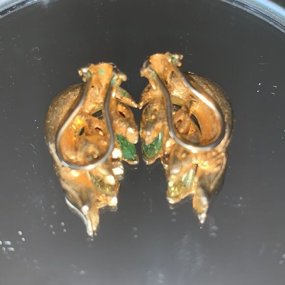 Vtg 60s multi colored rhinestone gold clip earrings - Picture 4 of 5